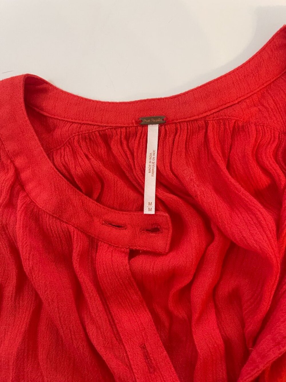 Free People Red Crinkle Rayon Tunic Blouse Size M - Picture 6 of 8